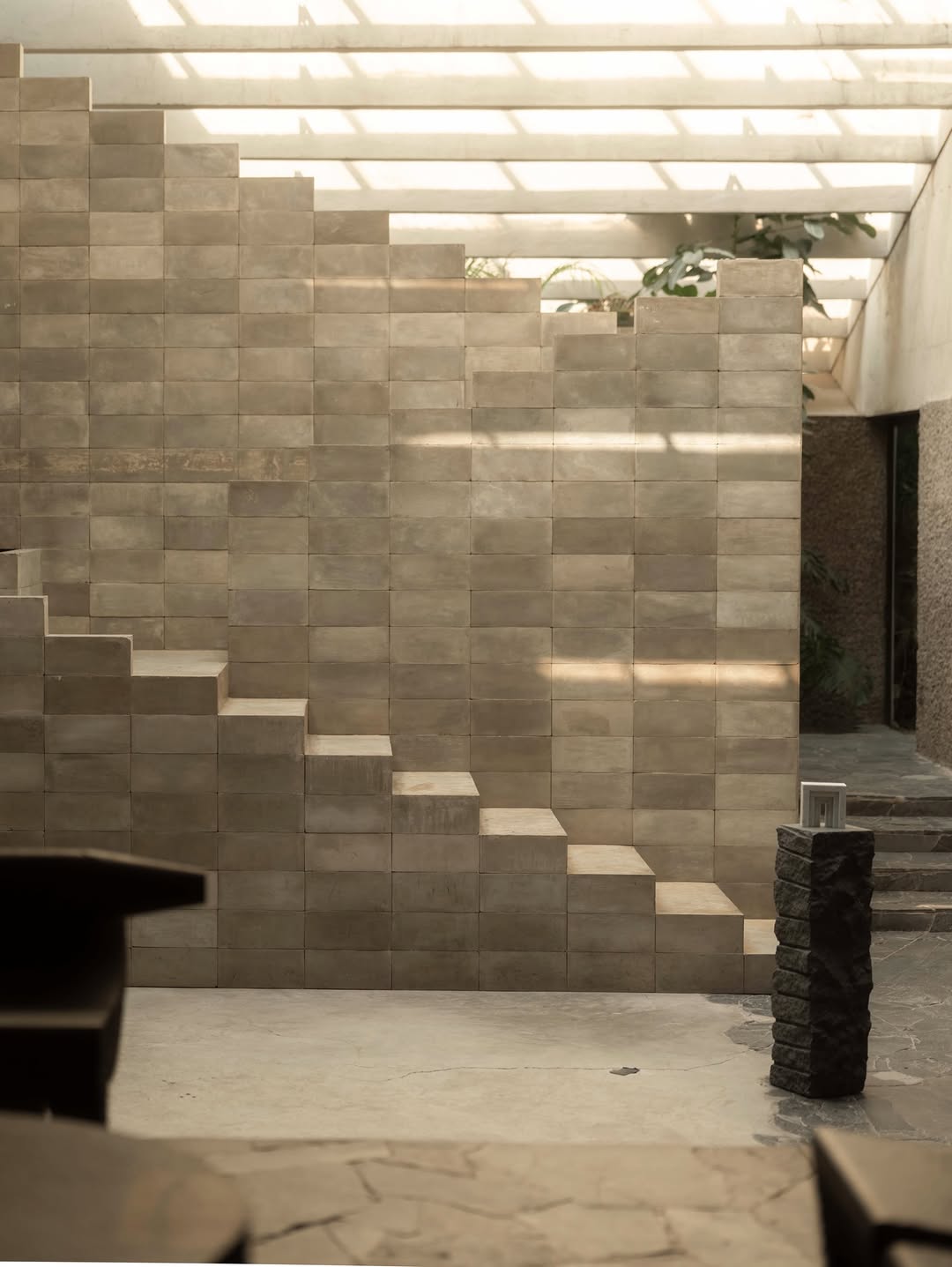 Maureen M. Evans directs and photographs sculptor ...