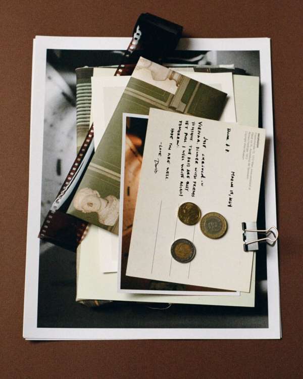 Lucia Bell-Epstein (@luuuuush) photographs ...