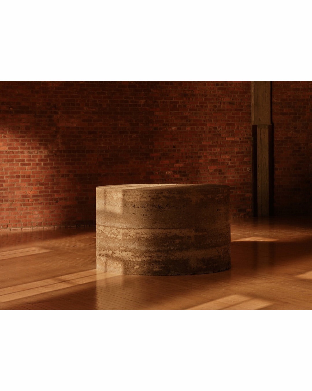 Emiliano Granadao (@quesofrito) photographs artist Meg Webster at Dia Beacon for @nytimes.
⠀⠀⠀⠀⠀⠀⠀⠀⠀
#EmilianoGranado #Photographer #TheNewYorkTimes #MegWebster