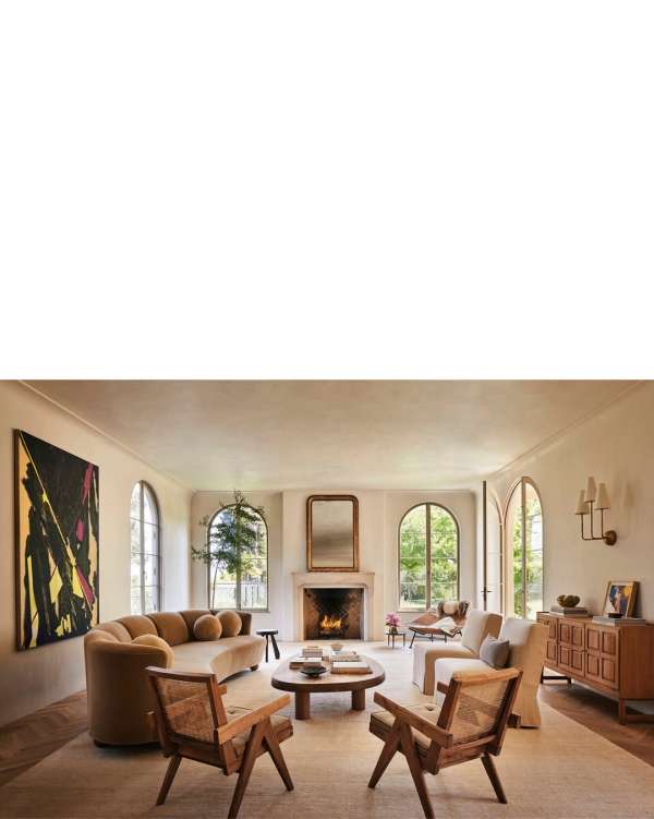 We are thrilled to welcome interior stylist...