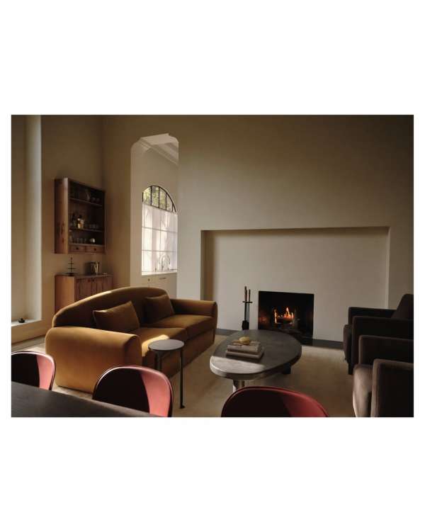 We are thrilled to welcome interior stylist...