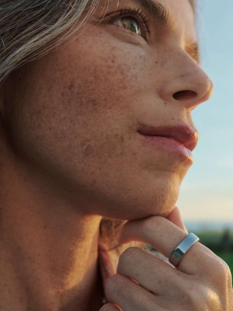 Leeor Wild (@leeorwild) photographs the new campaign for @ouraring ‘s latest version - the Oura Ring 5.
⠀⠀⠀⠀⠀⠀⠀⠀⠀
#LeeorWild #Photographer #OuraRing