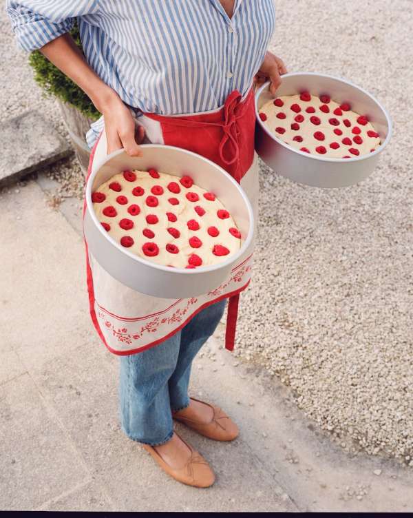 Lucia Bell-Epstein (@luuuuush) photographs ...