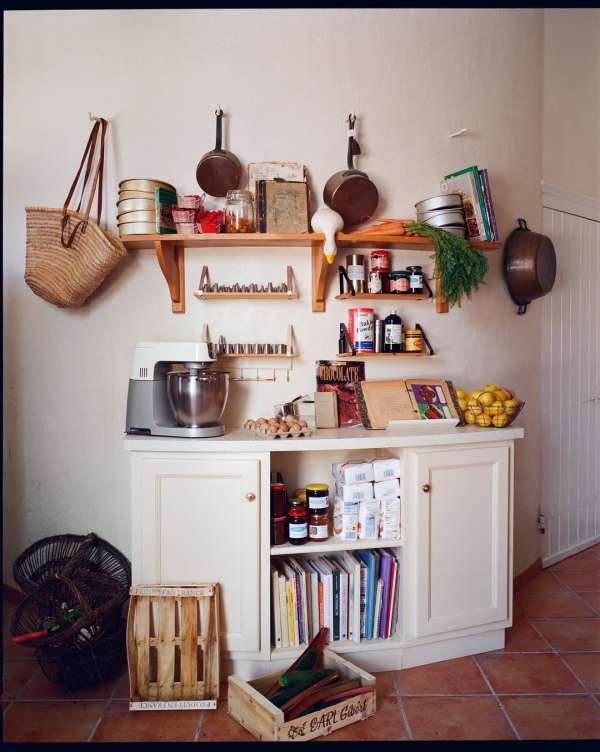 Lucia Bell-Epstein (@luuuuush) photographs ...