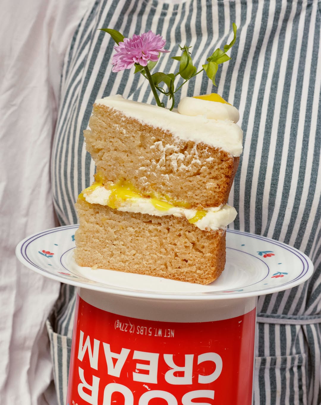 Lucia Bell-Epstein (@luuuuush) photographs the debut cookbook Cake From Lucie from baker & owner Lucie Franc de Ferriere of @fromlucienyc.
⠀⠀⠀⠀⠀⠀⠀⠀⠀
Cake From Lucie captures the charm of the French countryside and the buzz of New York City while relaying the secrets for Lucie’s beautiful and memorable desserts.
⠀⠀⠀⠀⠀⠀⠀⠀⠀
Prop styling @bartoshesky
Food styling @mpearljones
Publisher @clarksonpotter
Illustration @mayanetzer.studio
⠀⠀⠀⠀⠀⠀⠀⠀⠀
#LuciaBellEpstein #Photographer #FromLucie #CakeFromLucie #LairdandGoodCompany
