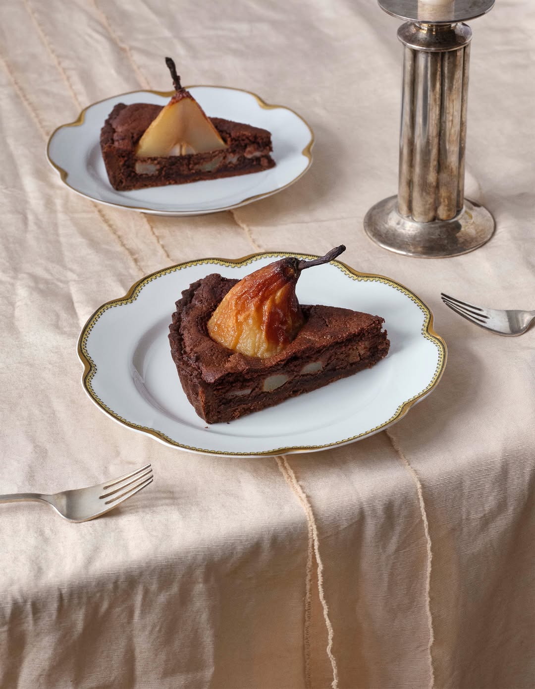 Lucia Bell-Epstein (@luuuuush) photographs the debut cookbook Cake From Lucie from baker & owner Lucie Franc de Ferriere of @fromlucienyc.
⠀⠀⠀⠀⠀⠀⠀⠀⠀
Cake From Lucie captures the charm of the French countryside and the buzz of New York City while relaying the secrets for Lucie’s beautiful and memorable desserts.
⠀⠀⠀⠀⠀⠀⠀⠀⠀
Prop styling @bartoshesky
Food styling @mpearljones
Publisher @clarksonpotter
Illustration @mayanetzer.studio
⠀⠀⠀⠀⠀⠀⠀⠀⠀
#LuciaBellEpstein #Photographer #FromLucie #CakeFromLucie #LairdandGoodCompany