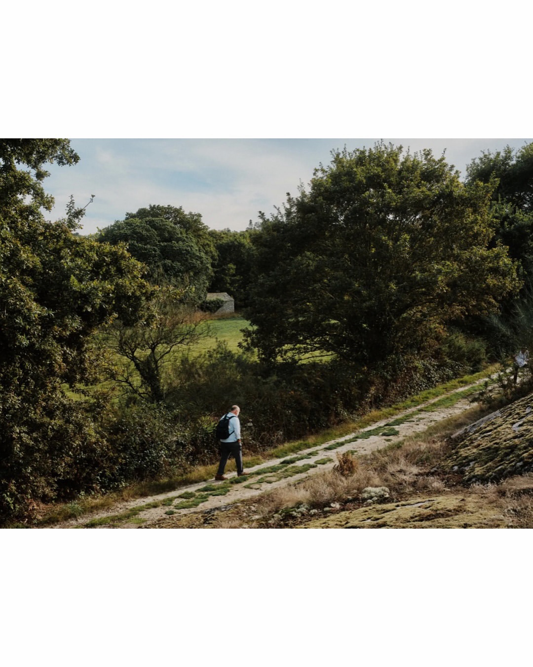 Emiliano Granado (@quesofrito) photographs @chefjoseandres for @outsidemagazine’s Summer Issue Cover Story. Written by @sintumuang.

‘Jose Andres and the Wisdom of the Walk’ follows the world renowned chef and restauranteur along the Camino de Santiago on a Thursday morning in September, not far from a small town called Baamonde in the verdant, rain-soaked region of Galicia.

The Camino is an ancient pilgrimage route which contains more than 1,500 miles of pathways across Europe and was walked by more than half a million people in 2025 alone. 

#EmilianoGranado #Photographer #OutsideMagazine #JoseAndres