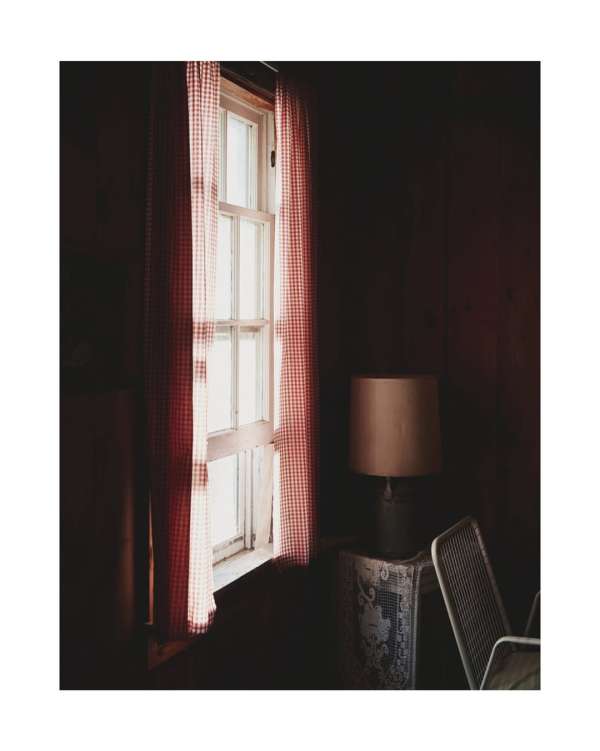 Mei Tao (@taomeitao) directs and photograph...
