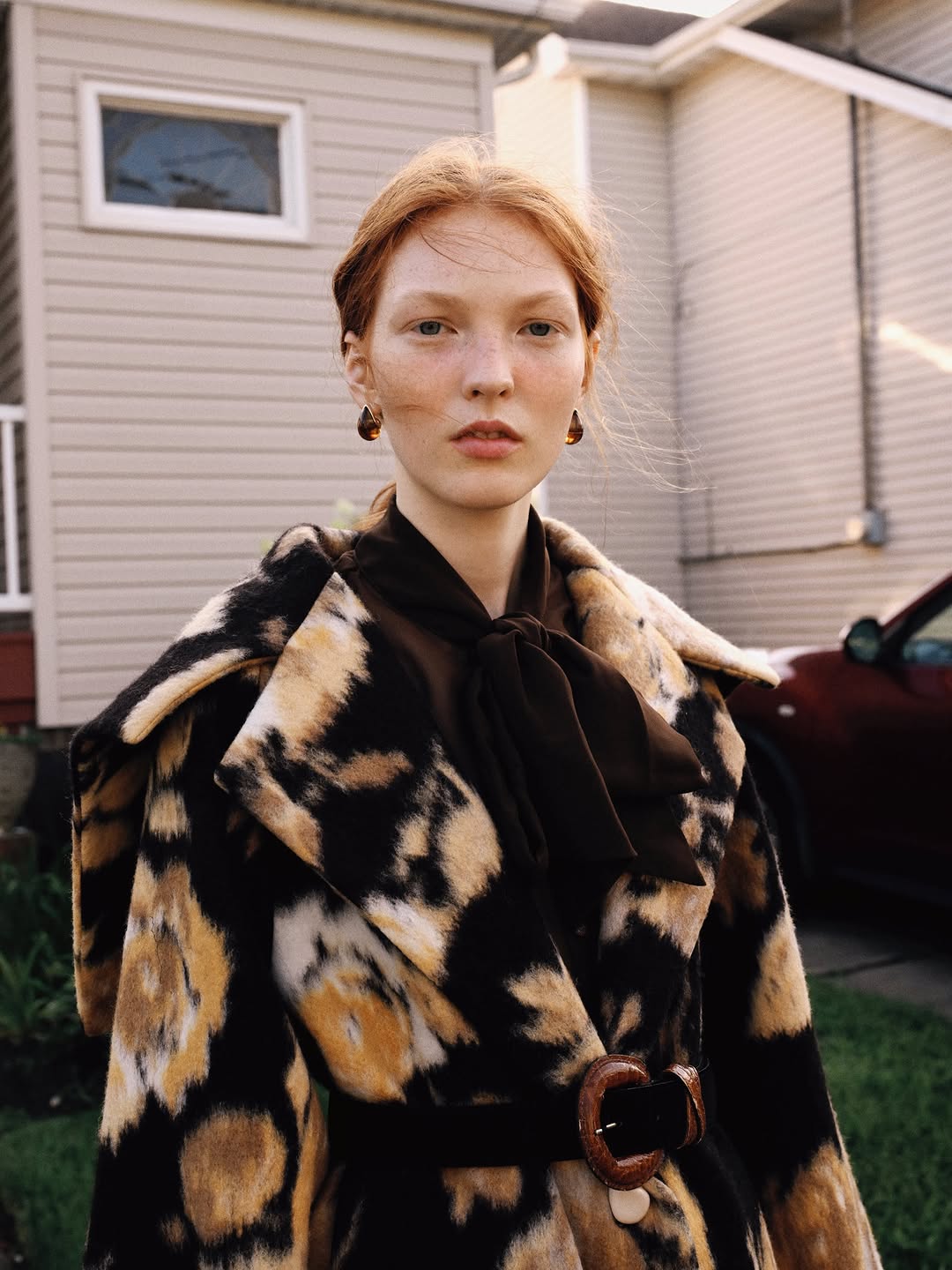 Heather Newberger (@heatherlucknexttime) styles Zuza in @cultgaia @driesvannoten & @jilsander

Photographed by @stephgeddes

#HeatherNewberger #Stylist #LairdandGoodCompany