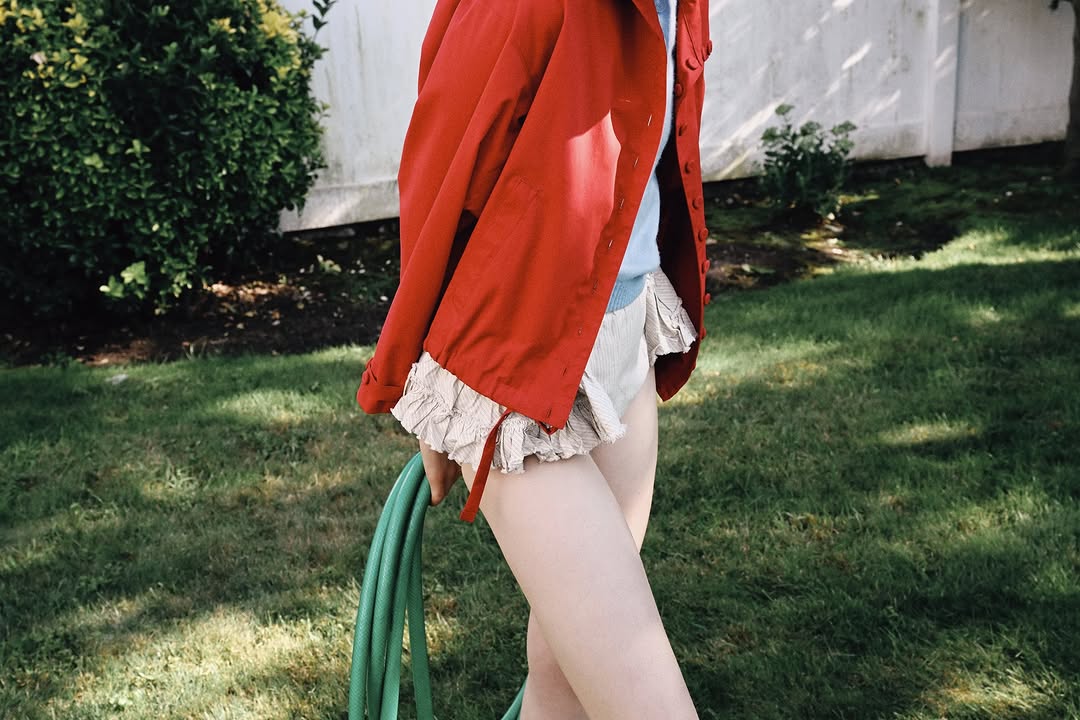 Heather Newberger (@heatherlucknexttime) styles Zuza in @cultgaia @driesvannoten & @jilsander

Photographed by @stephgeddes

#HeatherNewberger #Stylist #LairdandGoodCompany