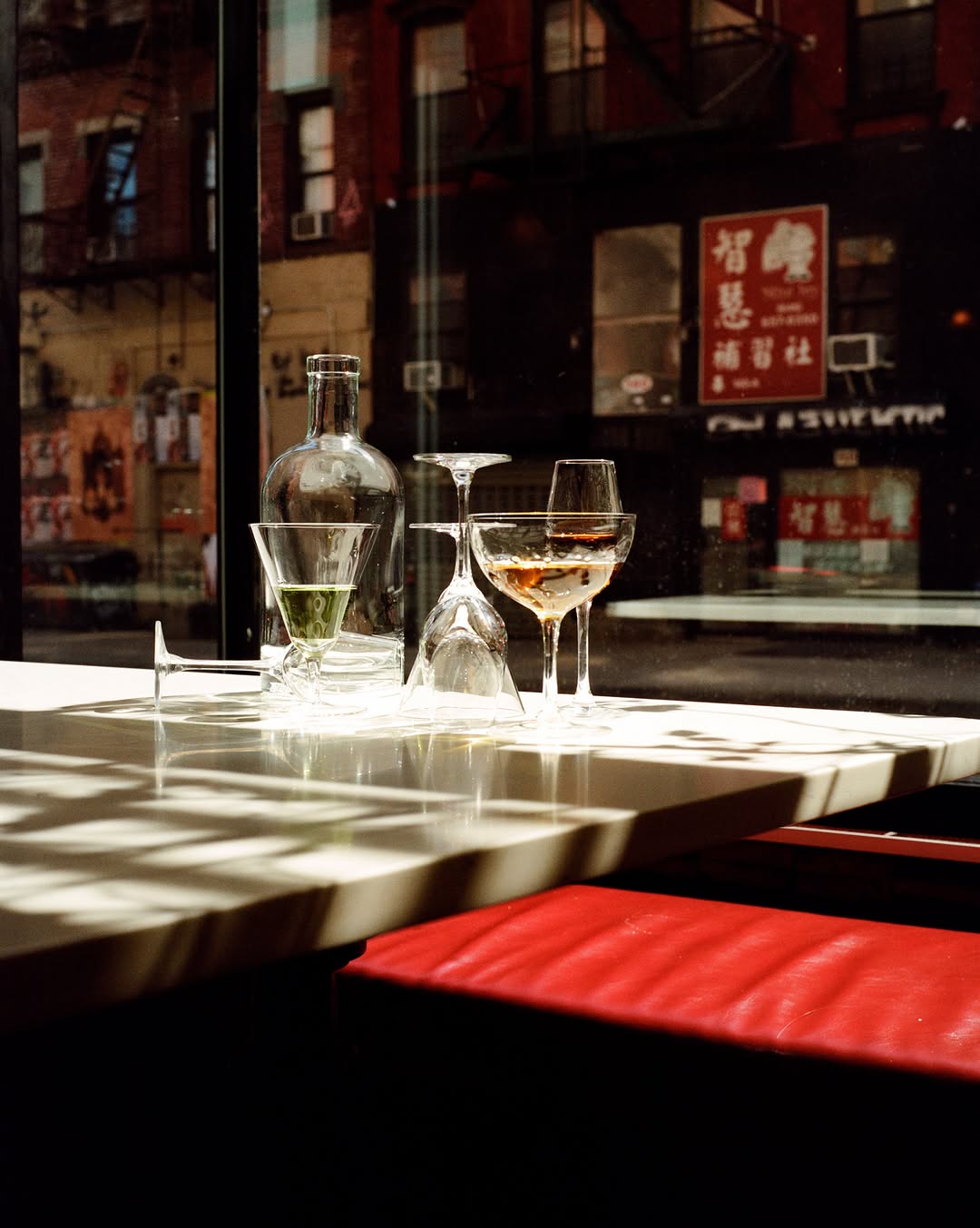 Lucia Bell-Epstein (@luuuuush) photographs Bistrot Ha, the Lower East Side restaurant from Sadie Mae Burns and Anthony Ha, the duo behind Ha’s Snack Bar.

@has_dac_biet

#LuciaBellEpstein #Photographer #BistrotHa #LairdandGoodCompany