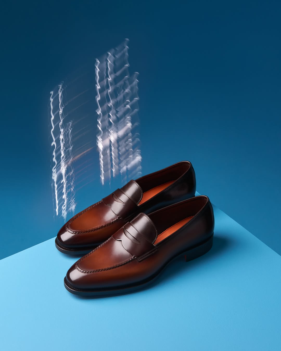 Sophie Delaporte gives movements to the fall winte...