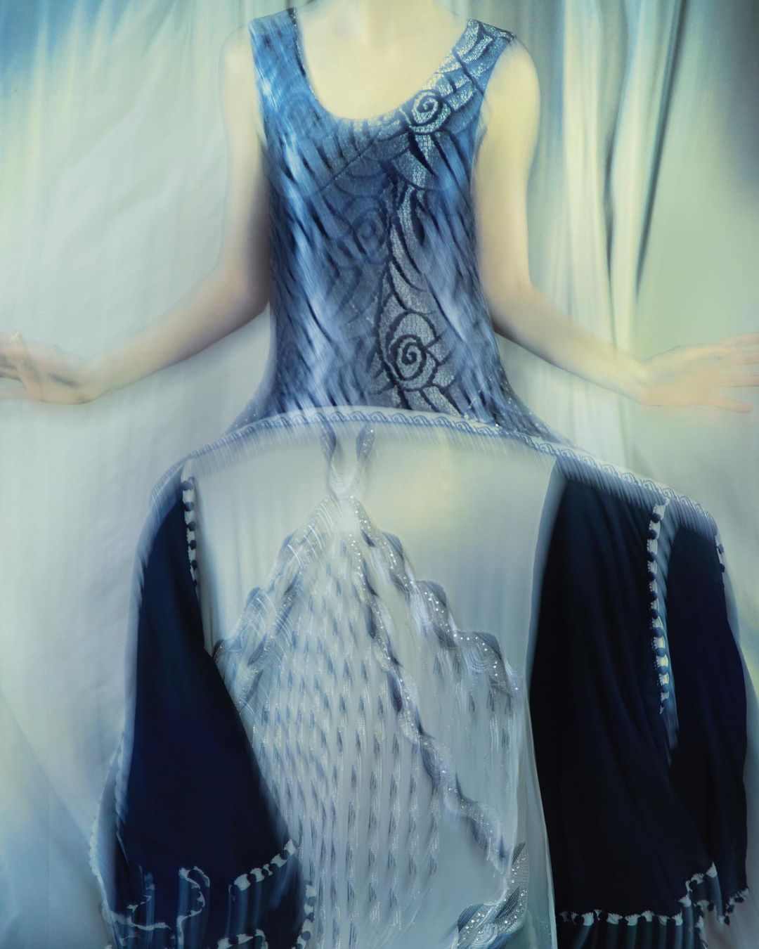 Harper's Bazaar UK |  May. 22