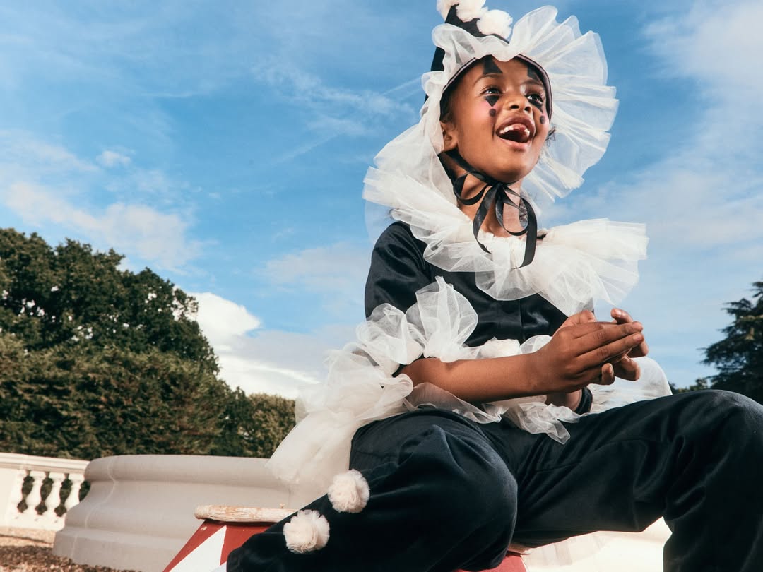 A @zarakids Halloween 👻🔍

Photographer Dan Beleui 
Stylist @eliza_conlon 
Makeup Artist @athenapaginton 
Hair Artist @mariamartinez04
Set Designer @staci.lee
Tailor @fayeeo
Tailor @scarlett__osullivan
Child Wrangler Nicko Bendall 
Child Wrangler Emma Cole @kidsonset_
Senior Producer @gracieyabsley
Production Manager @lima.walters

1st Photography Assistant @em_rbrt
2nd Photography Assistant Chloe Burgess
Digital Technician @brunoconrad
Styling Assistant @leti__guarino
Styling Assistant @ninascottsmith
Makeup Assistant Dakota Blacklawa-Lacy
Makeup Assistant @beautybyphebs
Makeup Assistant @alicia_flamarique
Set Assistant @niasamjohn
Set Assistant @charlie.fairs
Set Assistant @sophie_mai_
Set Assistant Jessa Thorpe
Production Coordinator @grainger.jake
Production Assistant @mikayah.noah
Production Assistant @rafaelramirezfilms
Production Assistant @georgephilllips