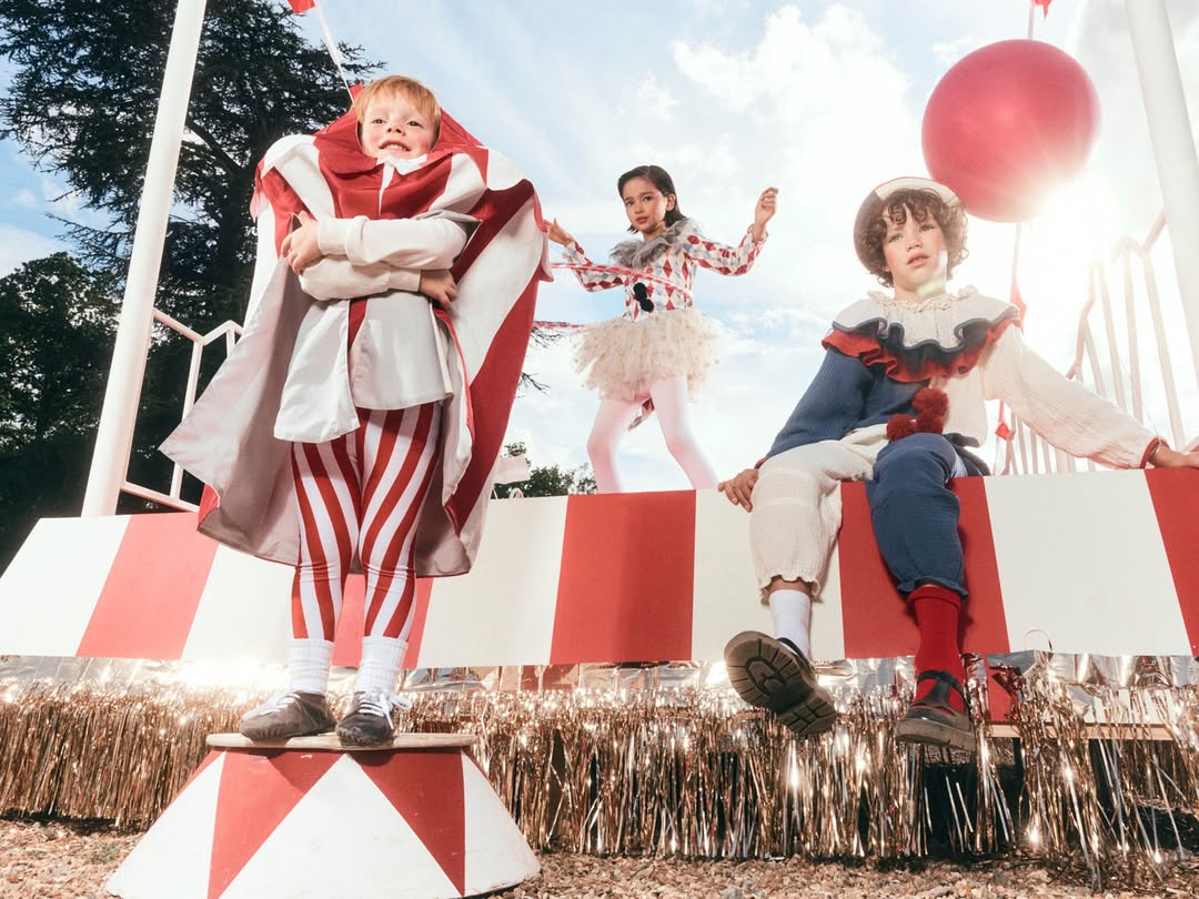 A @zarakids Halloween 👻🔍

Photographer Dan Beleui 
Stylist @eliza_conlon 
Makeup Artist @athenapaginton 
Hair Artist @mariamartinez04
Set Designer @staci.lee
Tailor @fayeeo
Tailor @scarlett__osullivan
Child Wrangler Nicko Bendall 
Child Wrangler Emma Cole @kidsonset_
Senior Producer @gracieyabsley
Production Manager @lima.walters

1st Photography Assistant @em_rbrt
2nd Photography Assistant Chloe Burgess
Digital Technician @brunoconrad
Styling Assistant @leti__guarino
Styling Assistant @ninascottsmith
Makeup Assistant Dakota Blacklawa-Lacy
Makeup Assistant @beautybyphebs
Makeup Assistant @alicia_flamarique
Set Assistant @niasamjohn
Set Assistant @charlie.fairs
Set Assistant @sophie_mai_
Set Assistant Jessa Thorpe
Production Coordinator @grainger.jake
Production Assistant @mikayah.noah
Production Assistant @rafaelramirezfilms
Production Assistant @georgephilllips