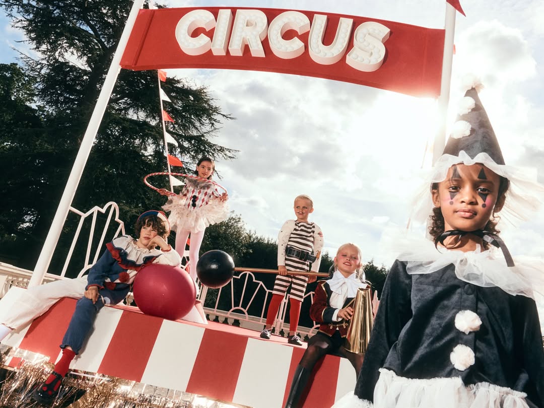 A @zarakids Halloween 👻🔍

Photographer Dan Beleui 
Stylist @eliza_conlon 
Makeup Artist @athenapaginton 
Hair Artist @mariamartinez04
Set Designer @staci.lee
Tailor @fayeeo
Tailor @scarlett__osullivan
Child Wrangler Nicko Bendall 
Child Wrangler Emma Cole @kidsonset_
Senior Producer @gracieyabsley
Production Manager @lima.walters

1st Photography Assistant @em_rbrt
2nd Photography Assistant Chloe Burgess
Digital Technician @brunoconrad
Styling Assistant @leti__guarino
Styling Assistant @ninascottsmith
Makeup Assistant Dakota Blacklawa-Lacy
Makeup Assistant @beautybyphebs
Makeup Assistant @alicia_flamarique
Set Assistant @niasamjohn
Set Assistant @charlie.fairs
Set Assistant @sophie_mai_
Set Assistant Jessa Thorpe
Production Coordinator @grainger.jake
Production Assistant @mikayah.noah
Production Assistant @rafaelramirezfilms
Production Assistant @georgephilllips