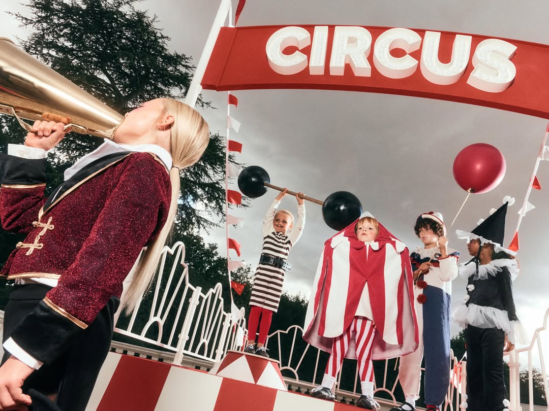 A @zarakids Halloween 👻🔍

Photographer Dan Beleui 
Stylist @eliza_conlon 
Makeup Artist @athenapaginton 
Hair Artist @mariamartinez04
Set Designer @staci.lee
Tailor @fayeeo
Tailor @scarlett__osullivan
Child Wrangler Nicko Bendall 
Child Wrangler Emma Cole @kidsonset_
Senior Producer @gracieyabsley
Production Manager @lima.walters

1st Photography Assistant @em_rbrt
2nd Photography Assistant Chloe Burgess
Digital Technician @brunoconrad
Styling Assistant @leti__guarino
Styling Assistant @ninascottsmith
Makeup Assistant Dakota Blacklawa-Lacy
Makeup Assistant @beautybyphebs
Makeup Assistant @alicia_flamarique
Set Assistant @niasamjohn
Set Assistant @charlie.fairs
Set Assistant @sophie_mai_
Set Assistant Jessa Thorpe
Production Coordinator @grainger.jake
Production Assistant @mikayah.noah
Production Assistant @rafaelramirezfilms
Production Assistant @georgephilllips