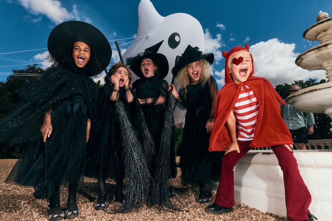 A @zarakids Halloween 👻🔍

Photographer Dan Beleui
Stylist @eliza_conlon
Makeup Artist @athenapaginton
Hair Artist @mariamartinez04
Set Designer @staci.lee
Tailor @fayeeo
Tailor @scarlett__osullivan
Child Wrangler Nicko Bendall
Child Wrangler Emma Cole @kidsonset_
Production Company @lgstudio_ 
Production Director @laurakgalligan 
Senior Producer @gracieyabsley
Production Manager @lima.walters

1st Photography Assistant @em_rbrt
2nd Photography Assistant Chloe Burgess
Digital Technician @brunoconrad
Styling Assistant @leti__guarino
Styling Assistant @ninascottsmith
Makeup Assistant Dakota Blacklawa-Lacy
Makeup Assistant @beautybyphebs
Makeup Assistant @alicia_flamarique
Set Assistant @niasamjohn
Set Assistant @charlie.fairs
Set Assistant @sophie_mai_
Set Assistant Jessa Thorpe
Production Coordinator @grainger.jake
Production Assistant @mikayah.noah
Production Assistant @rafaelramirezfilms
Production Assistant @georgephilllips