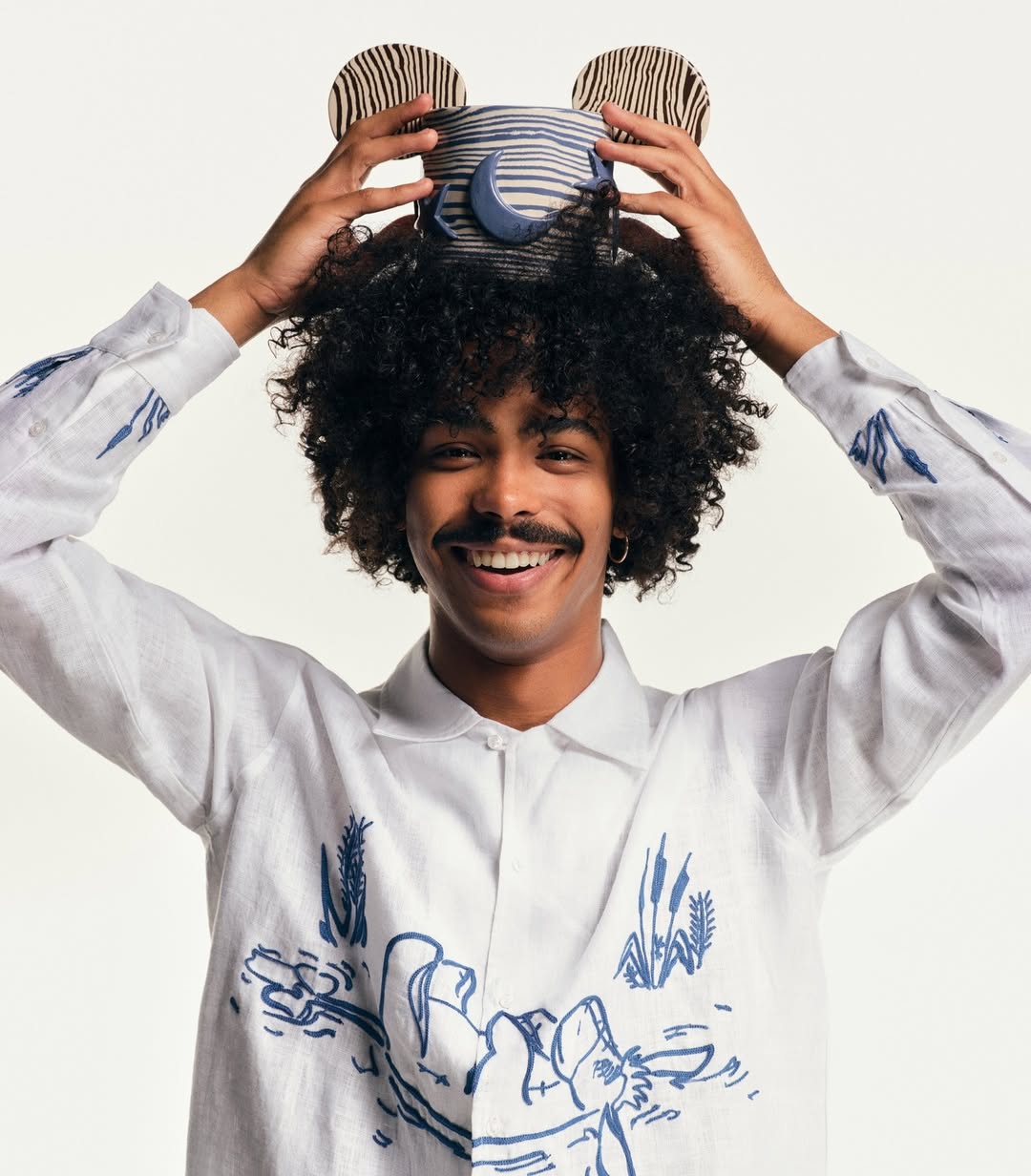 Selfridges x Harry Lambert & Friends Starring Disney ⭐️
Stylist & Curator: @harry_lambert
Director: @stephenisaacwilson
Photographer: @andrewnuding
DOP: @jackreynoldsdp
1st AD: @elainemckenzie68
Casting Director: @nachumshonn
Make-Up Artist: @abbienourse
Hair Artist: @keitakanohair
Nail Artist: @maadnails
Production Company: @lgstudio_
Senior Producer: @gracieyabsley
Producer: @jameslongville
Retouch: She Post Production
Video Post Production: @wildislandfilms
Colourist: @adamclarkecolour
Sound Design: @opm.london
Styling Assistant: @ellabacon_
Styling Assistant: Anna Lynch
Production Assistant: @ellasouzan
Production Assistant: @MikayahSamuels