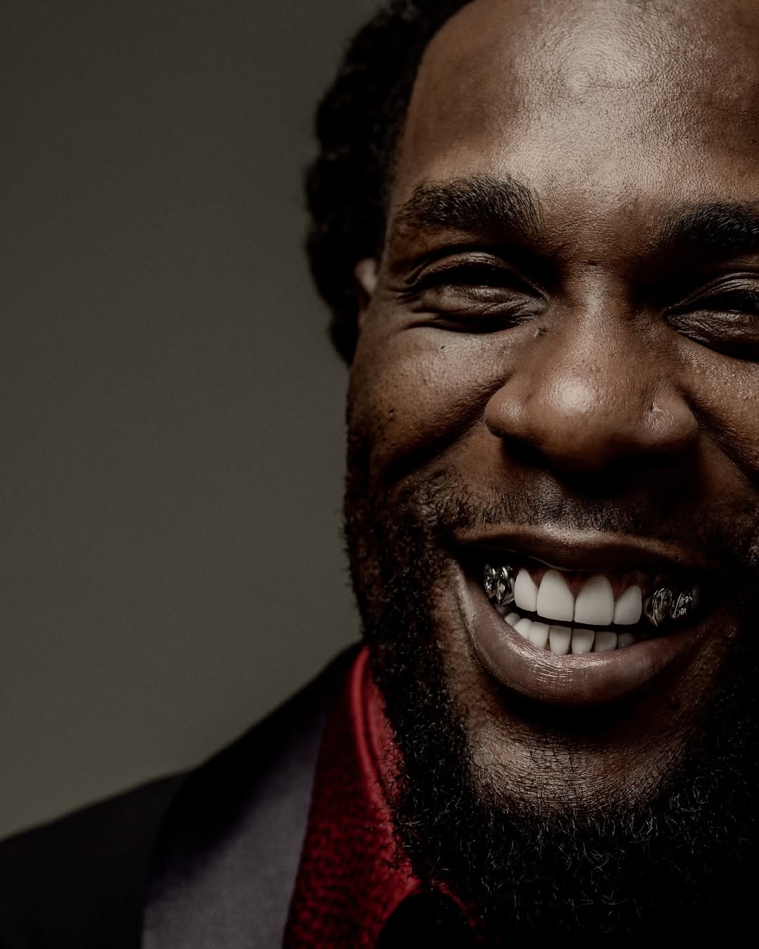 Shot at Lock Warehouse: Burna Boy for @boybrotherfriend.

Photography @samtaylorjohnson
Talent @burnaboygram
Style & Creative Direction @stefanopilati
Fashion @giorgioarmani
Groomer @mata_marielle
Producer @sad__asianmom @jordandctagain