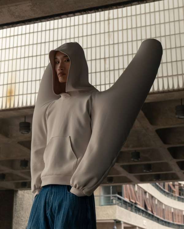 Behind the scenes of Harri SS26 at London F...