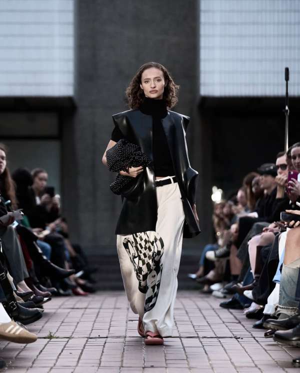 Behind the scenes of Harri SS26 at London F...