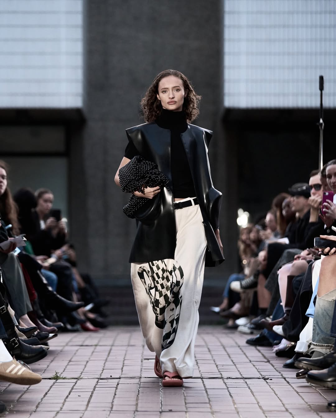 Behind the scenes of Harri SS26 at London Fashion Week.

Production @lockstudios

Creative Director & Stylist @jordannkelsey 
Music @sarathykorwar
Movement Director @movementbybenjamin
Casting @lyliamari @ikki_casting
MUA @amyconway_mua
Hair @danilogiangreco_hair
Models @patrickwilson @tylerandre_ @letafranka @ronny_model
PR @cellar_ltd
Runway Photography @_by_alexis
BTS Photography @rosselladmn & Dmytro Pochkun
