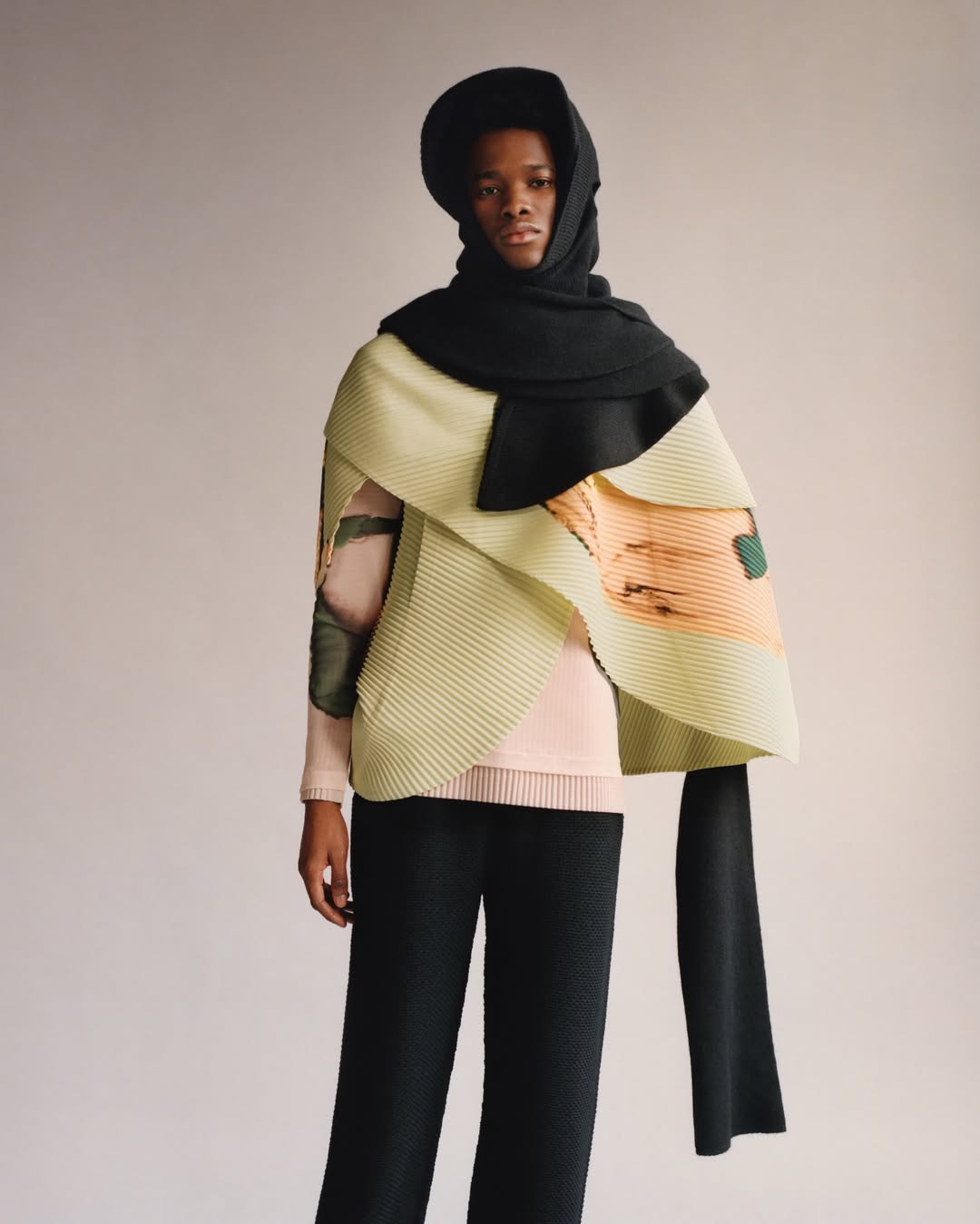 Issey Miyake Homme Plissé AW25 by @lola.pani.

Production by @lockstudios in Barcelona.

Photography @lola.pani
Hair @naokikomiya
Make up @crystabelmakeup
Casting @thelinecasting
Models liveprivatebeanti rober_chafer @og_kiddos @miroalleynemccarthy