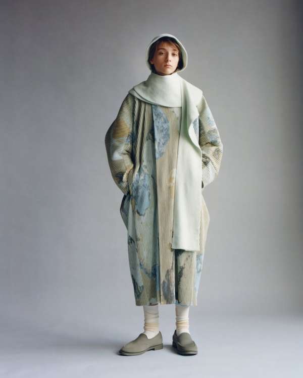 Homme Plissé Issey Miyake AW25 by @lola.pan...