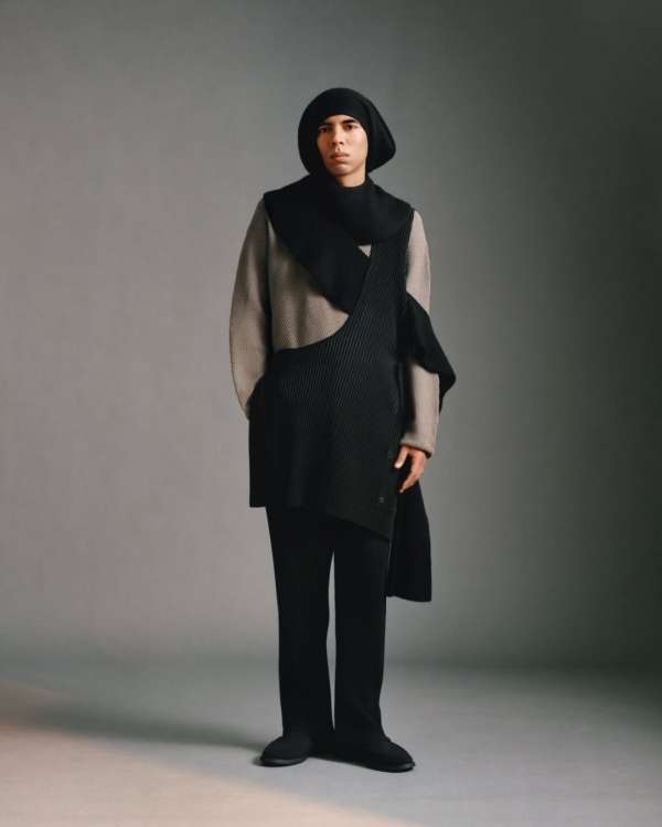 Homme Plissé Issey Miyake AW25 by @lola.pan...