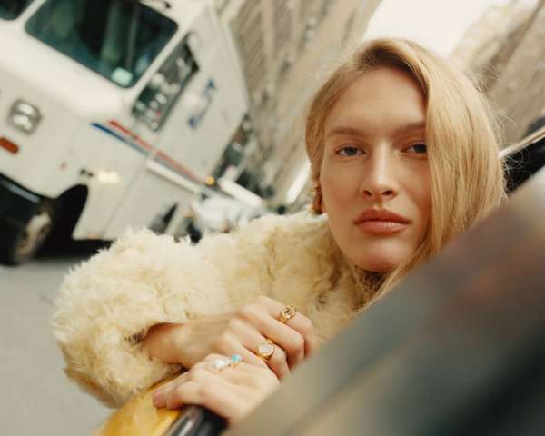 Simuero by Wade Schaul.