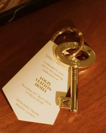 Louis Vuitton Hotel London Pop-Up by @annab...