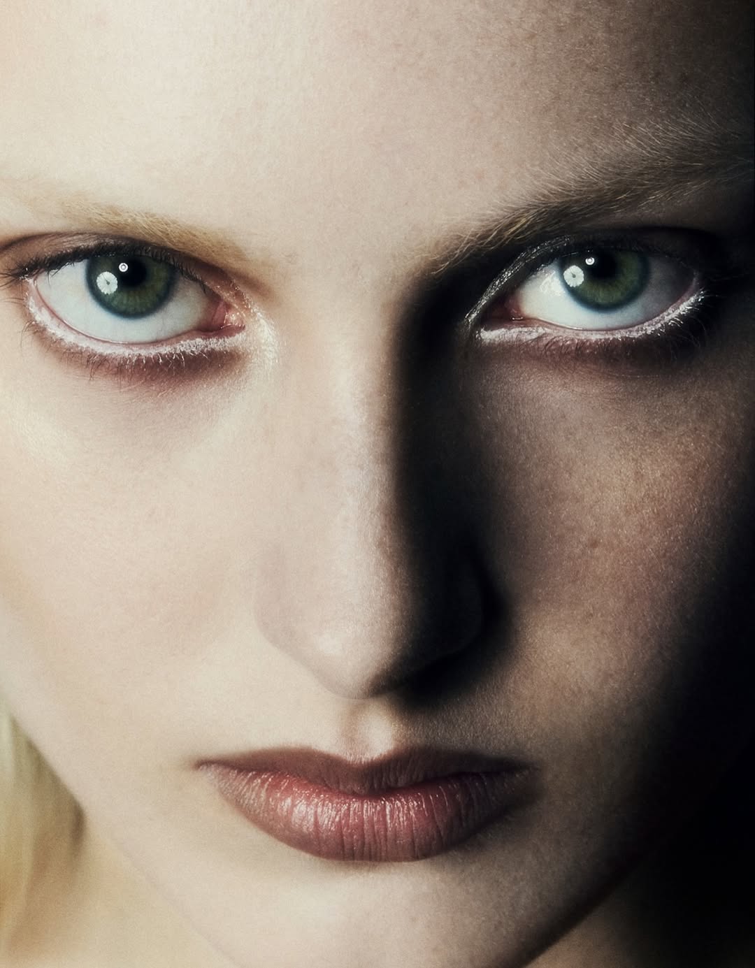 Publication: L’Beaute @lbeautemx 
EIC: Stephanie Arouesty Lautz @steph_aro 
Beauty Editor: Sofia Zuckerman sofiazuckermann
Photographer: Rachell Smith @ WIB Agency @rachell_photo @wibagency 
Model: Belle Vanderkley @ Premier Model Management @belle.van @premiermodels 
Styling: Caterina Ospina @cateoniwiki 
Makeup: Joey Choy @joeyjoeychoy 
Hair: Jordan Robertson @ Premier Hair and Makeup @itsjordanrobertson @premierhairandmakeup 
Nails: Christie Huseyin @ Eighteen Management @christiehuseyin @eighteen_mgmt 
Photo Assistant: Klaudija Avotina @_aklaudija 
Styling Assistant: Ellen Green @ellengreen._ 
Studio: Loft Studios London @loftstudioslondon 
Post: Wojtek Cyganik @voyteckretouch