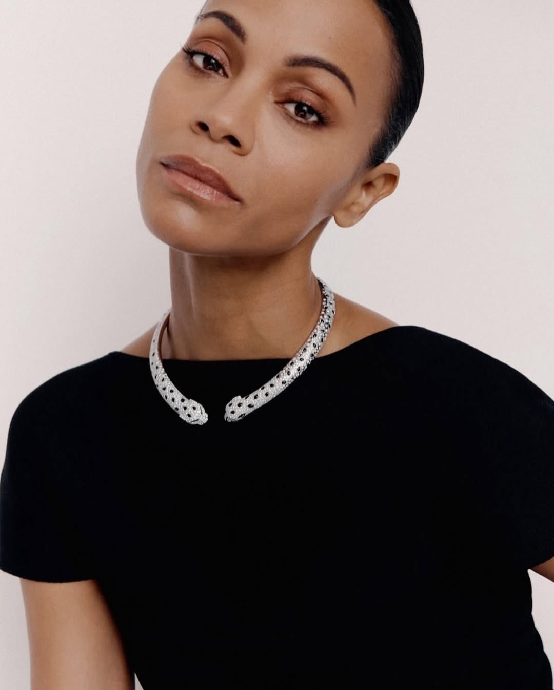 Cartier with @zoesaldana photographed by @agnesvita 

Agency: @victoretsimon 
Creative Director: @j_bonnevier 
Set Designer: @andreasfrienholt 

Shot in Stockholm, June 2025