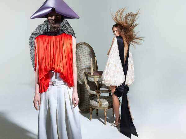 Vogue US December 2025, photographed by @mi...