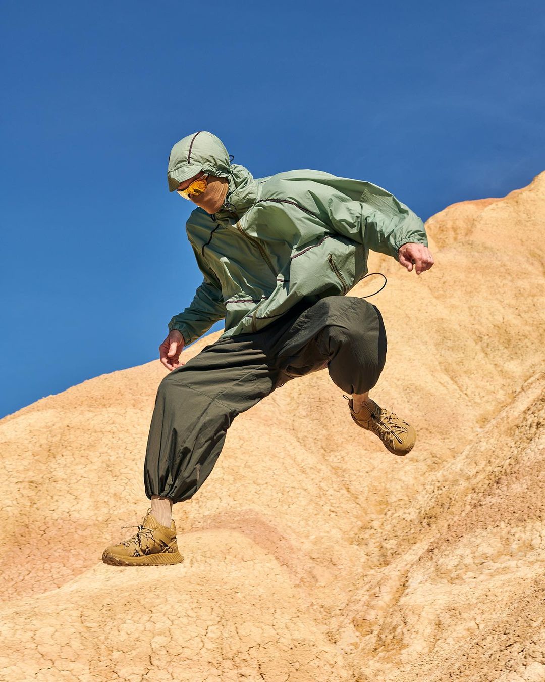 MACKINTOSH |  May. 23