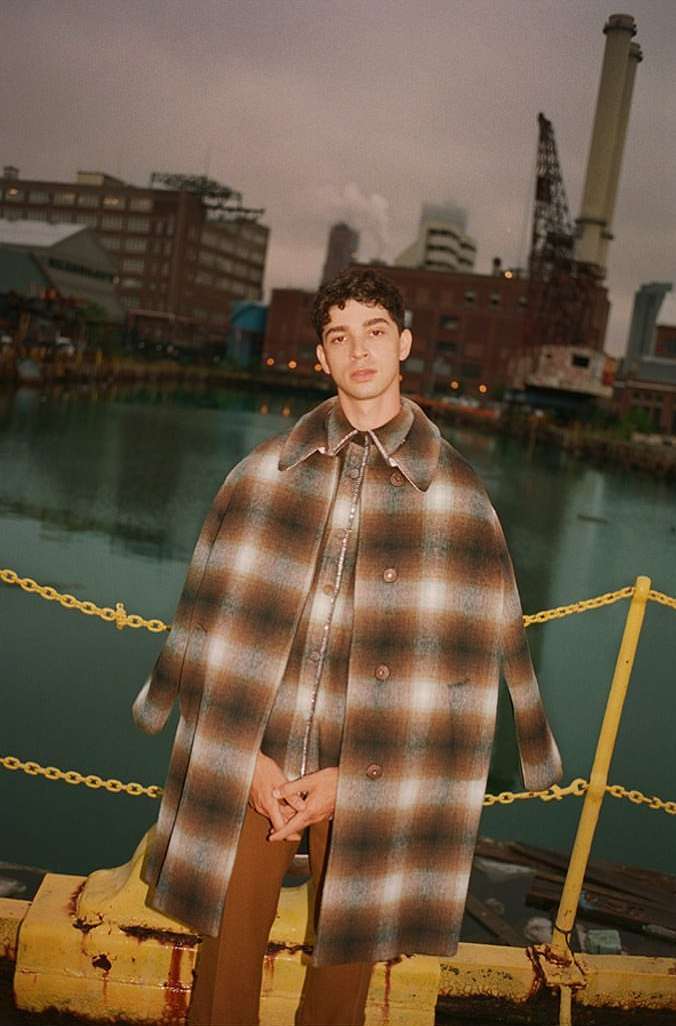 Behind The Blinds |  Oct. 21