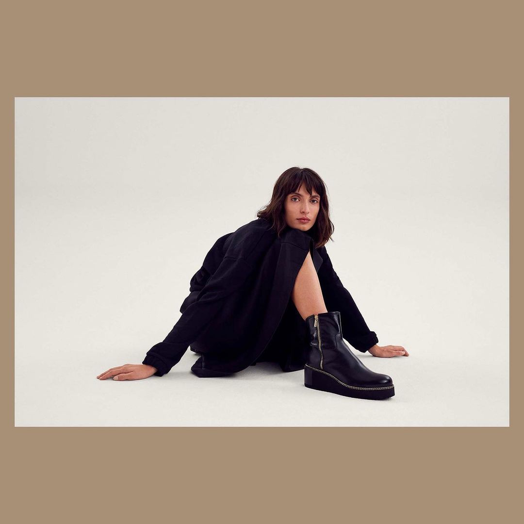 Russell & Bromley |  Nov. 21