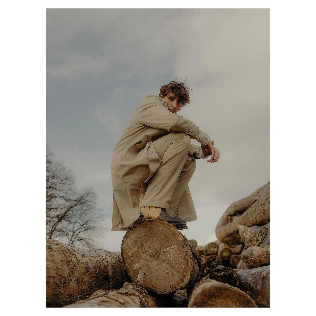 LEGENDS CAFE |  Mar. 23