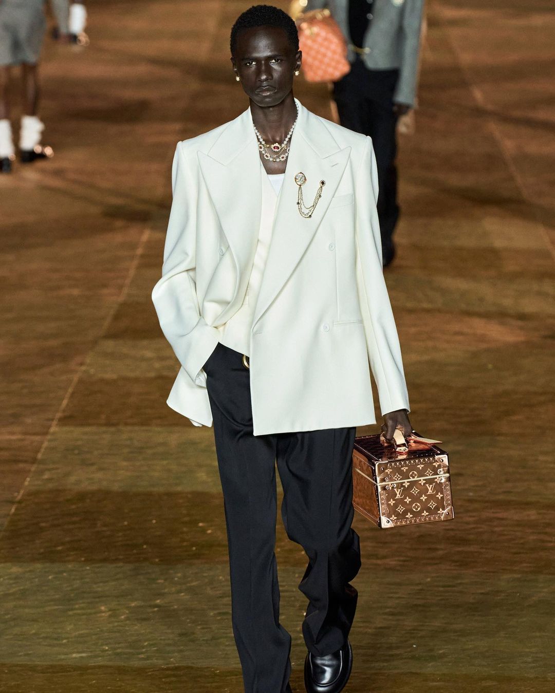 Louis Vuitton |  Jun. 23