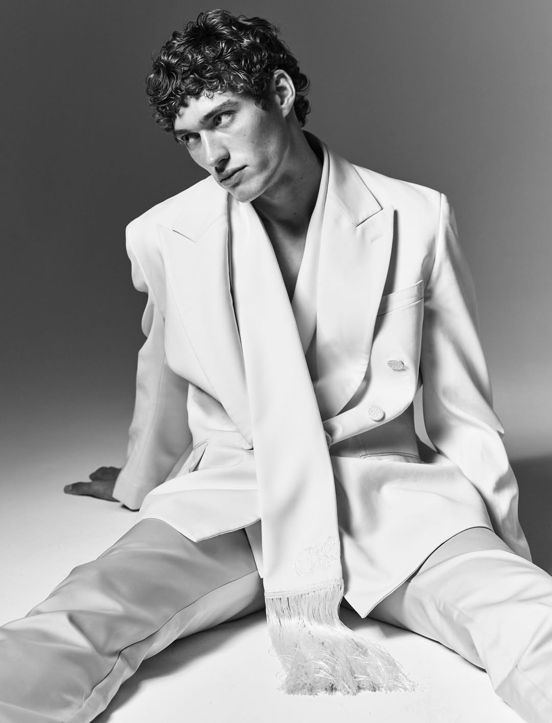 <a href="/mariano-vivanco">Mariano Vivanco</a> X ISSUE MAGAZINE CL <span style="text-transform: none; white-space: nowrap;">Jul. 25</span>