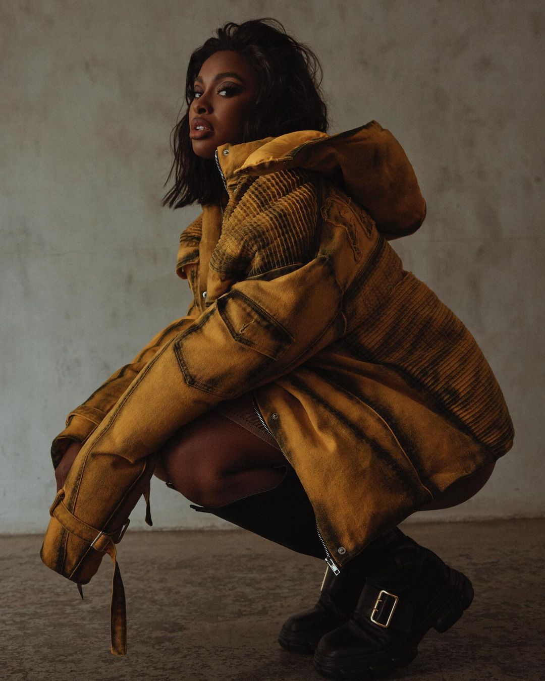 Schon Magazine |  Apr. 23