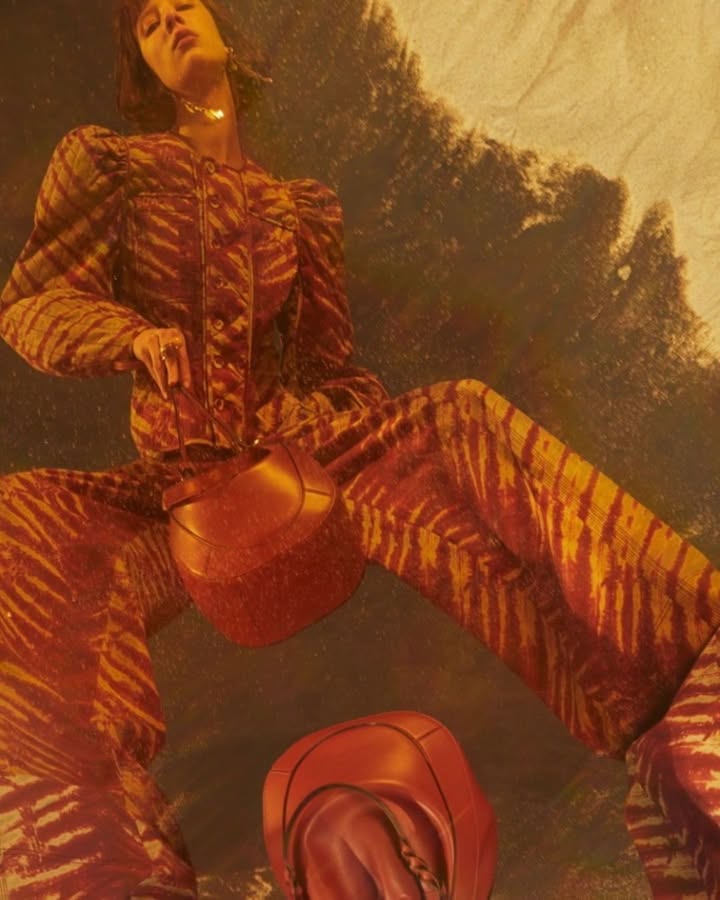 Produced by MATADOR PRODUCTIONS
for ULLA JOHNSON
s...