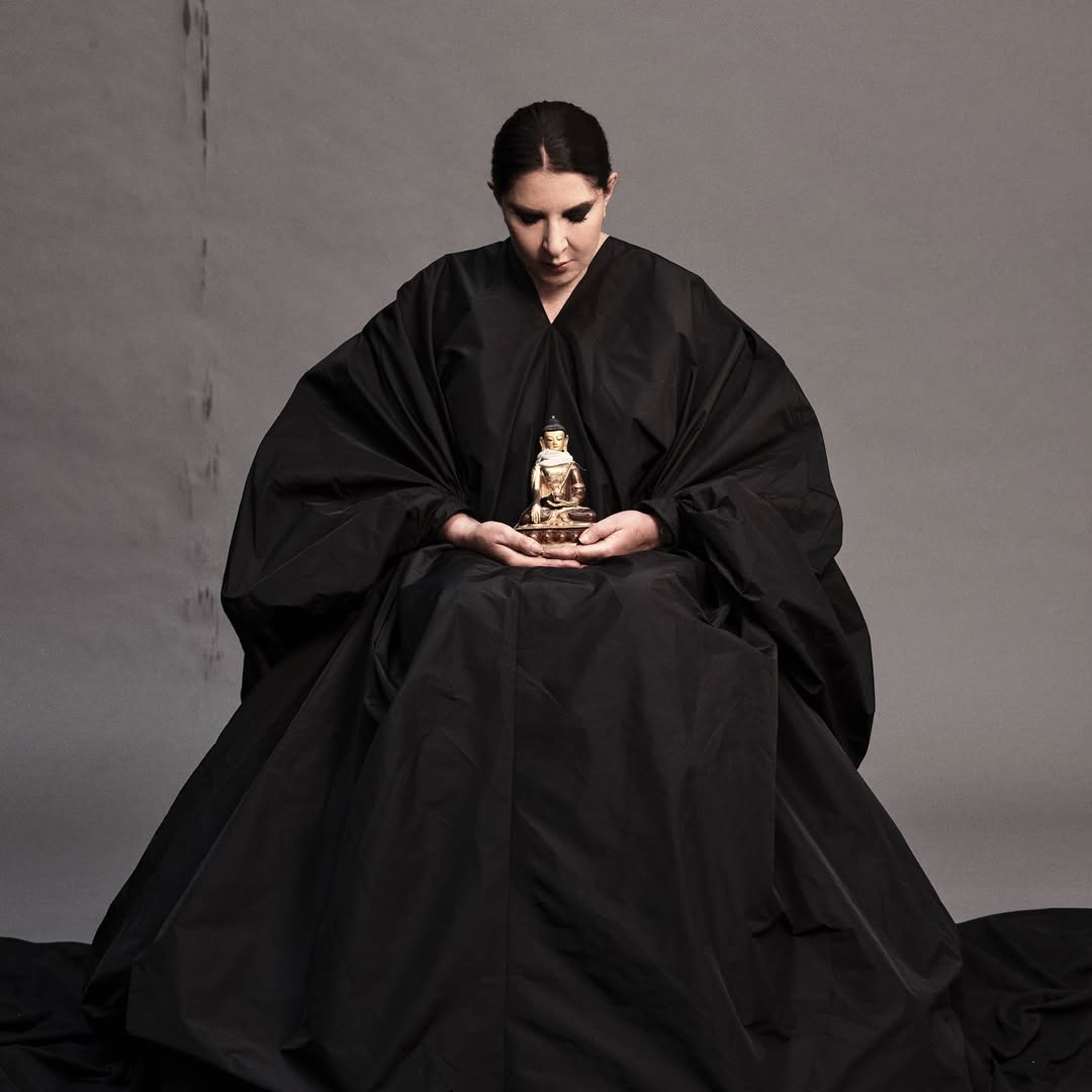 Marina Abramović for Kunsthaus, photographed by Michel Comte.
Simple setup. Honest energy. A good day to be on set.