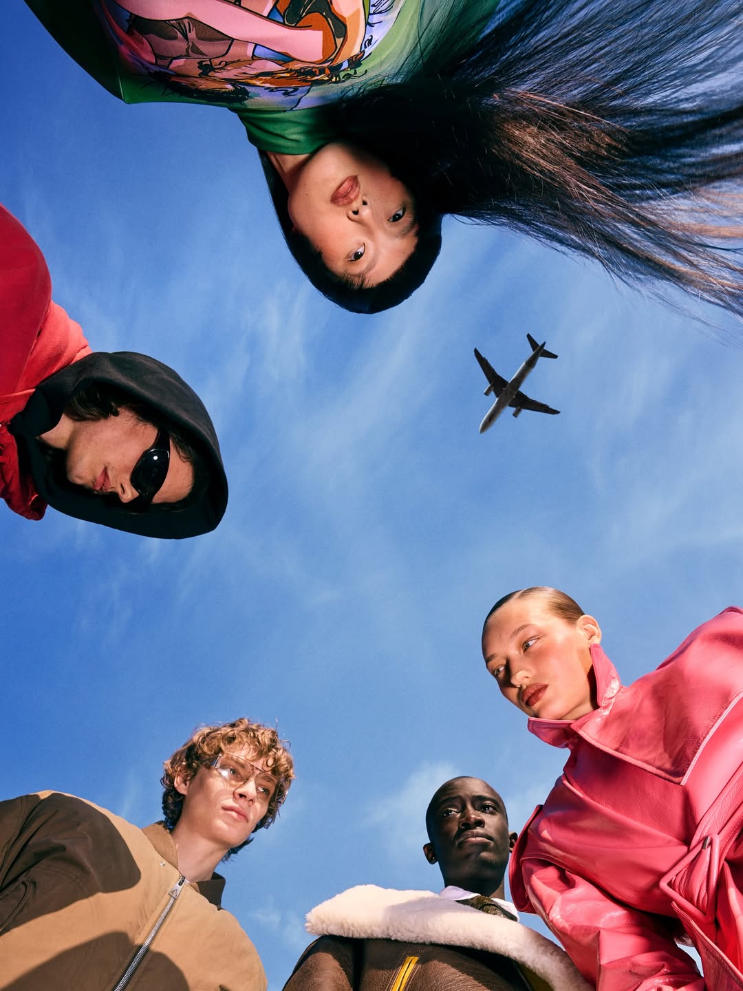 Shot in NY. Produced by Matador.

@Mile
Creative Director:  @jo.rdan 
Photographer: @mescondi 
Creative Production: @ophsides 
Casting: @gitoo_thoo 
Production: @matadorprods
Hair: @rebekahcalo 
Makeup: @brookelturnbull 
Stylist: @chantellethach 
Stying Asst: @brahmin summersublet