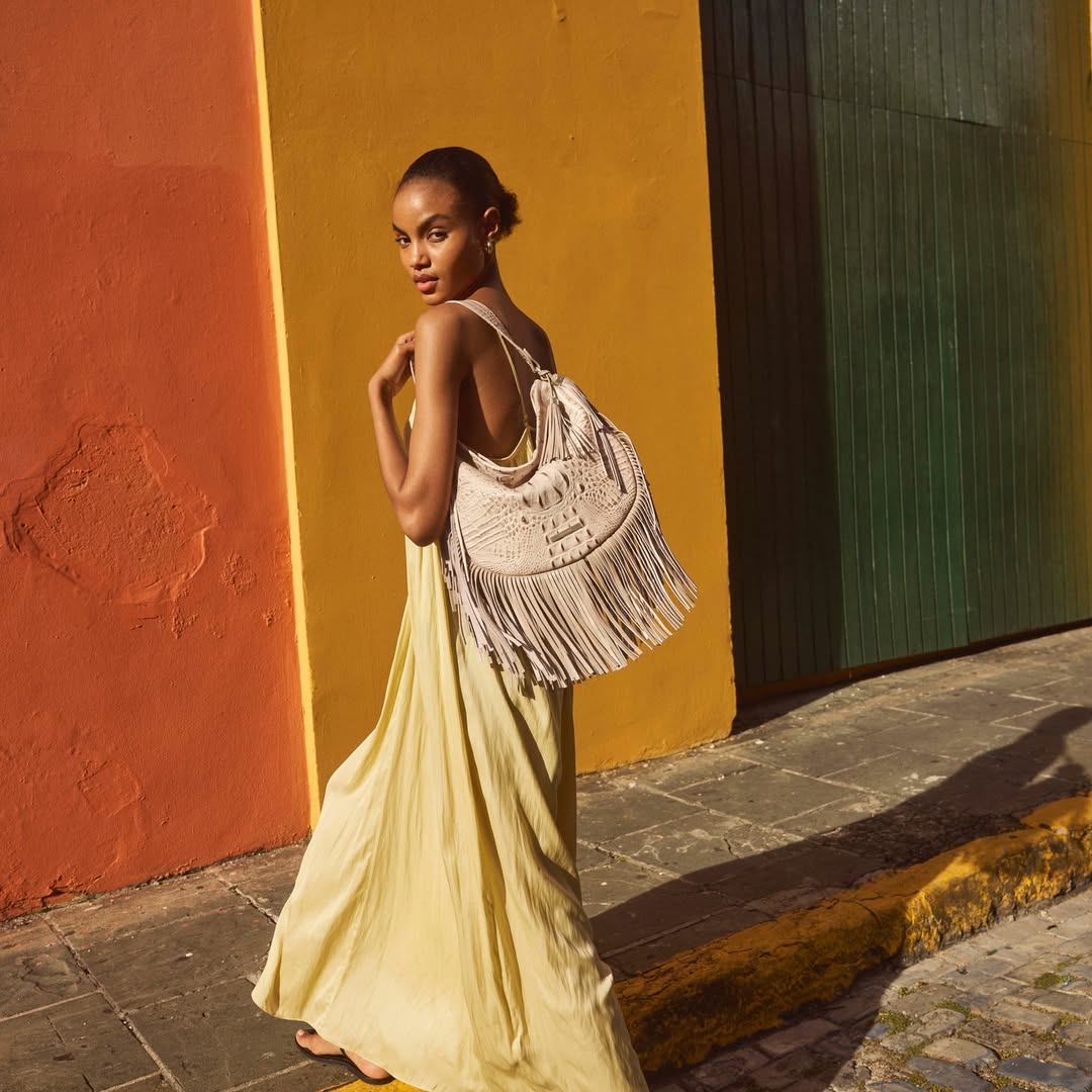 Recent work for @brahmin Credits: Photo/Diretor@williamshirakawa CD @mwhonein Stylist:@soraya_dayani Hair @chika_nishiyama makeup @tracymurphymua @cariflowers @Lila @lizzieswanson