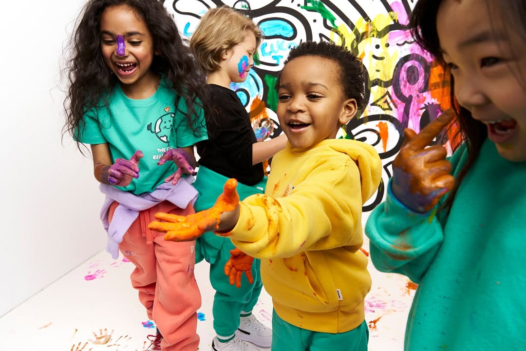 Crayola. Every colour.
.
.
.
@crayola · Photography @deanisidro · Styling @laurapritch · Production @matadorprods
.
#onset #productionlife #fashionproduction #brooklynproduction #behindthescenes #setlife #contentproduction #commercialproduction #crayola