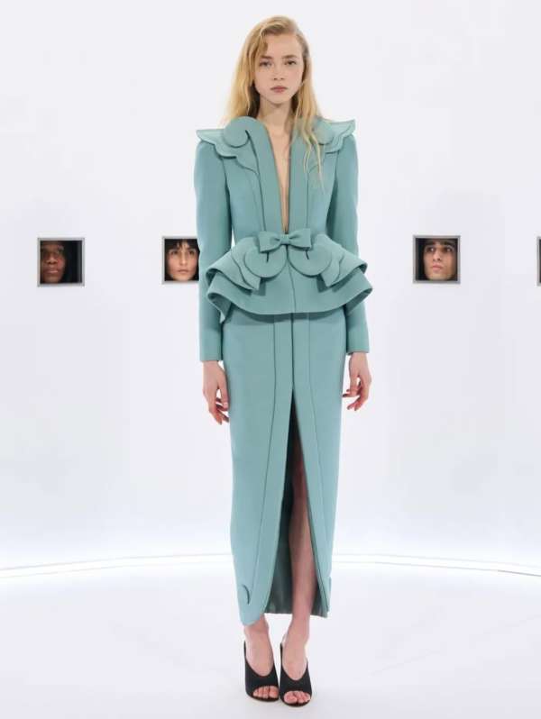 Specula Mundi @maisonvalentino couture