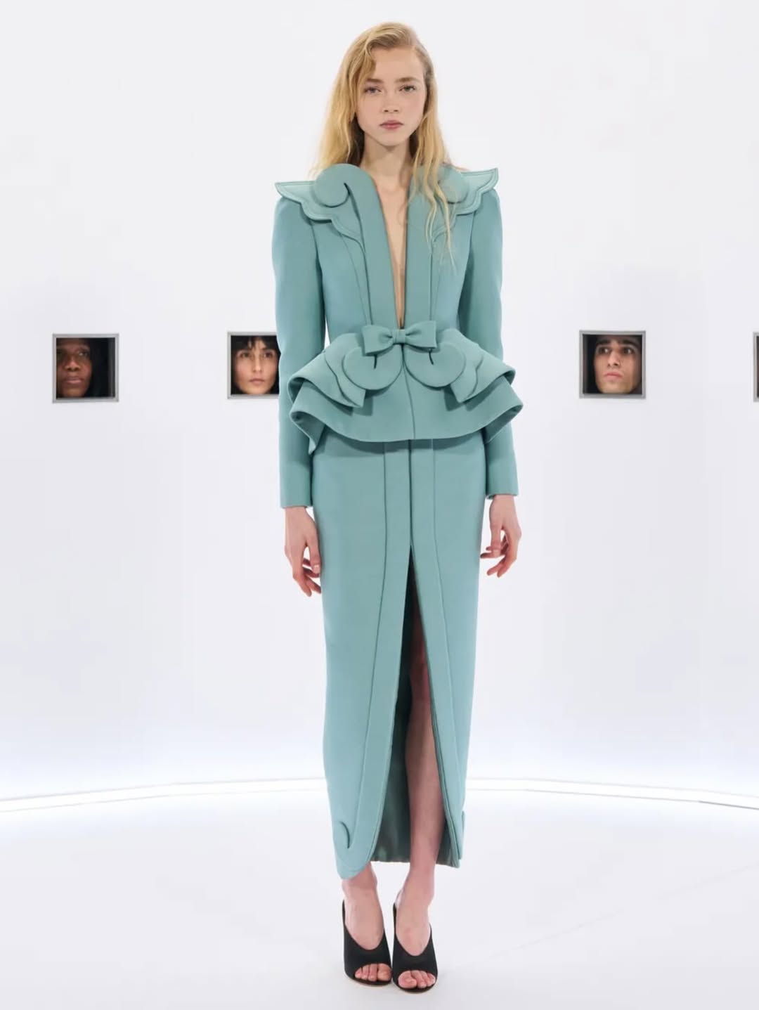 Specula Mundi @maisonvalentino couture