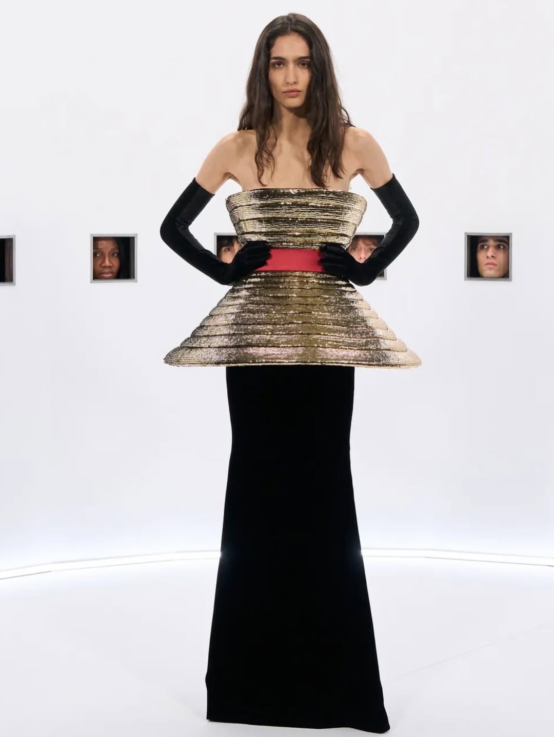 Specula Mundi @maisonvalentino couture